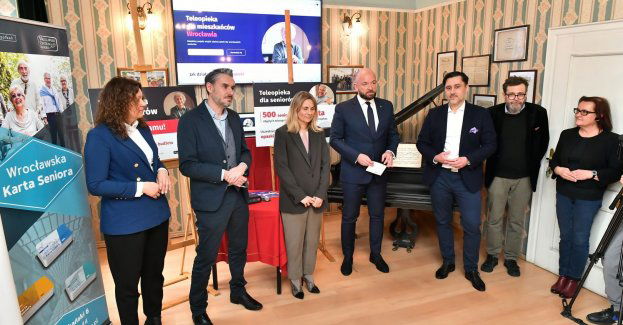 We Wrocławiu ruszył program teleopieki dla seniorów! 500 mieszkańców otrzyma sprzęt, który pomoże im w sytuacji zagrożenia życia