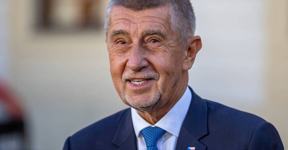 zdjęcie: Prof. Konarski: Babisz jest czeskim plutokratą; mówi potencjalnym partnerom co chcą usłyszeć / Lider ruchu ANO (TAK) Andrej Babiš przemawia do mediów po spotkaniu z czeskim prezydentem Petrem Pavlem po wyborach parlamentarnych w Czechach, na Zamku Praskim w Pradze, Republika Czeska, 5 października 2025 r. Według ostatecznych wyników ruch ANO Andreja Babiša zdobył 34,5 procenta głosów w wyborach parlamentarnych. EPA/Martin Divišek. Dostawca: PAP/EPA.