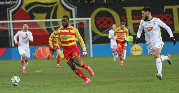 Jagiellonia Białystok po raz drugi pokonała serbski zespół TSC Backa Topola 3:1 i awansowała do 1/8 finału piłkarskiej Ligi Konferencji