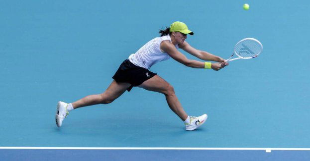 Turniej WTA w Stuttgarcie - pewny awans Świątek do ćwierćfinału