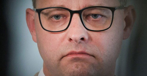 Węgierski rząd udzielił azylu politycznego posłowi PiS Marcinowi Romanowskiemu