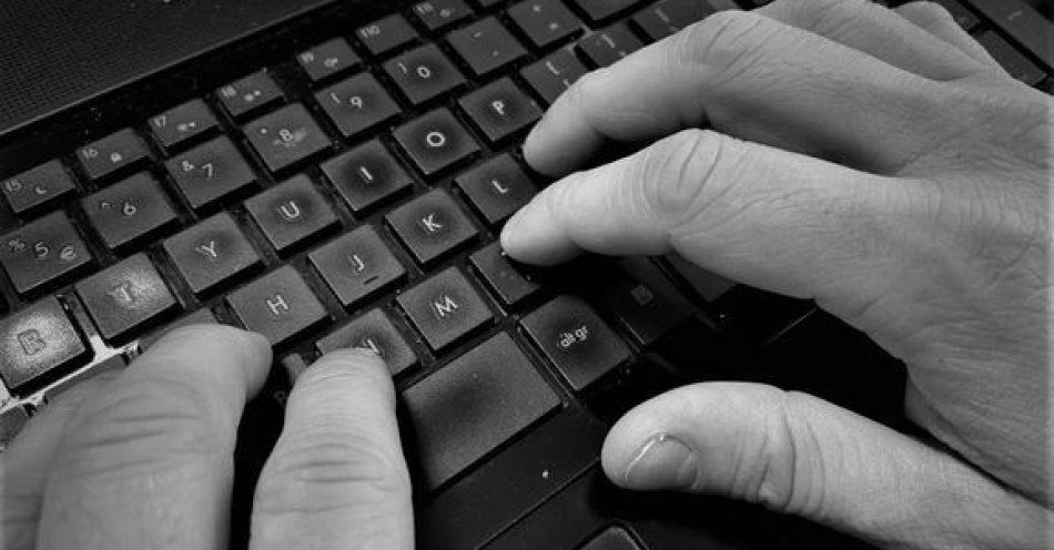 zdjęcie: Oszustwo przy zakupie auta przez internet w Tomaszowie / fot. KPP Tomaszów Lubelski