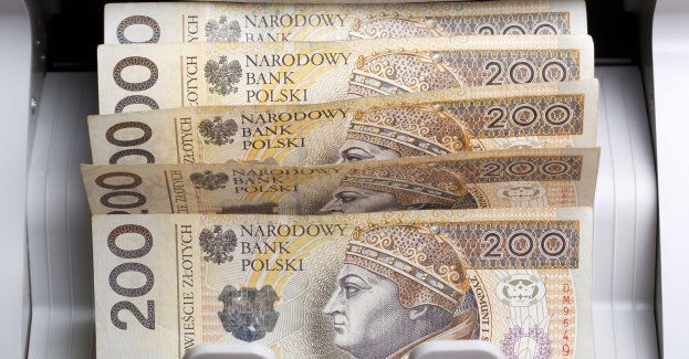 Liczba cudzoziemców wykonujących w Polsce pracę w końcu V wyniosła 1.024,2 tys. osób
