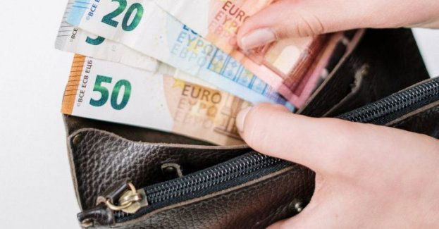 Rumunka zabrała pieniądze z kasetki harcerzy, którzy sprzedawali znicze
