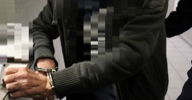 Groził nożem kobiecie z dzieckiem, naruszył nietykalność cielesną policjantów. Sprawca najbliższe 2 miesiące spędzi w tymczasowym areszcie