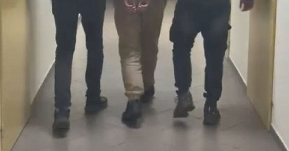 zdjęcie: Mieszkaniec Lubasza aresztowany po znalezieniu ponad 3 kg narkotyków / fot. KPP Czarnków Tymczasowy areszt dla mieszkańca Lubasza za posiadanie przeszło 3 kilogramów narkotyków i ich udzielanie