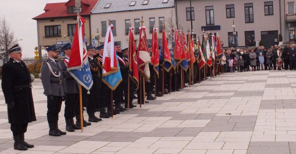 zdjęcie: Proszowice świętowały 107 rocznicę Niepodległości / fot. KMP w Proszowicach