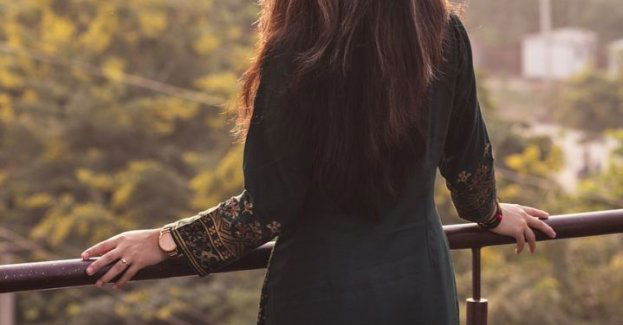 Zatrzymano mężczyznę, który wyrzucił poranioną żonę z balkonu