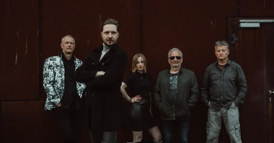 zdjęcie: Koncert promujący EP Momenty / kupbilecik24.pl / Koncert promujący EP Momenty