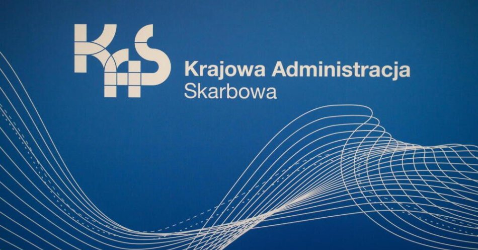 zdjęcie: KAS ostrzega przed kupnem na bazarach i targowiskach alkoholu nieznanego pochodzenia / Warszawa, 19.01.2024. Krajowa Administracja Skarbowa - zdjęcie ilustracyjne. (az/doro) PAP/Albert Zawada
