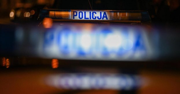 Zarzuty dla 36-latka, który w trakcie ucieczki autem potrącił policjantkę