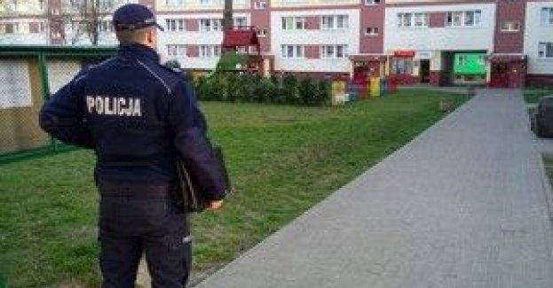 Dzielnicowy skuteczny w walce z przestępczością narkotykową- podczas obchodu zabezpieczył narkotyki