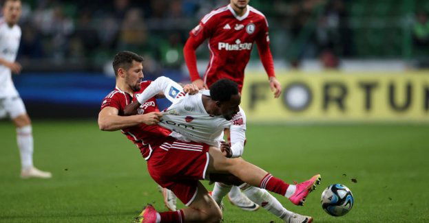 Ekstraklasa piłkarska - Raków wygrał w stolicy, koniec serii Śląska