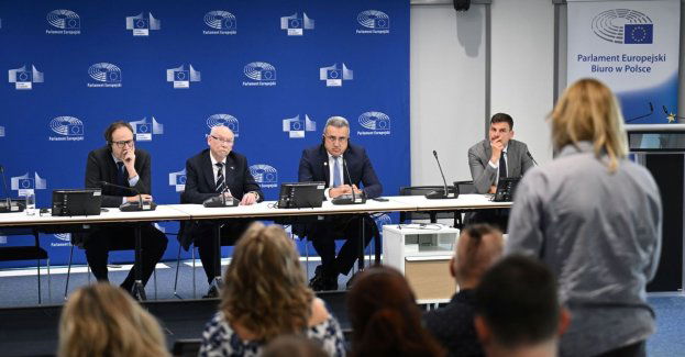 Europoseł Janusz Lewandowski: w negocjacjach nad budżetem UE trzeba stale podkreślać strategiczną rolę naszej części Europy
