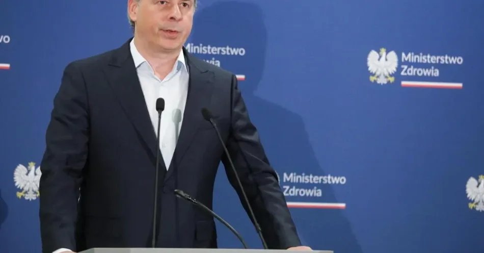 zdjęcie: Prezes AOTMiT o zbieraniu danych o zarobkach medyków: najwyższy poziom zabezpieczeń / Warszawa, 25.06.2026. Prezes Agencji Oceny Technologii Medycznych i Taryfikacji Daniel Rutkowski uczestniczy w Ministerstwie Zdrowia w Warszawie, 25 bm. w konferencji prasowej dotyczącej sytuacji w Szpitalu Południowym oraz podjętych w tej sprawie działań resort. (dw) PAP/Tomasz Gzell