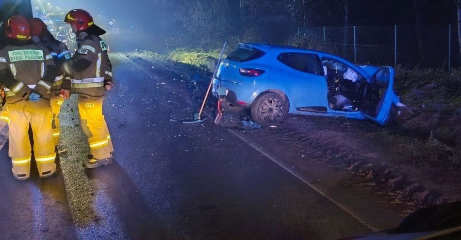 zdjęcie: Kolizja w Tomicach na ul. Wadowickiej ruch wahadłowy / fot. KMP w Wadowicach