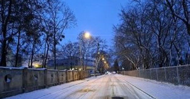 Kolejny dzień z trudnymi warunkami na wrocławskich drogach