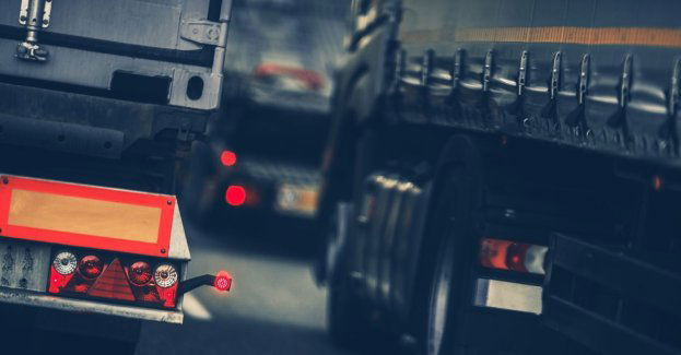 Utrudnienia na A1 w Żukczynie po zderzeniu trzech aut ciężarowych