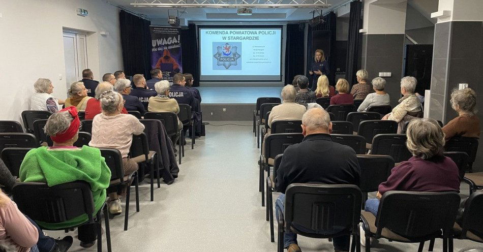 zdjęcie: Jak nie dać się oszukać Debata o bezpieczeństwie w Chociwlu / fot. KPP w Stargardzie