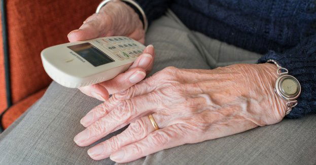 Seniorka przekazała oszustowi 30 tys. złotych