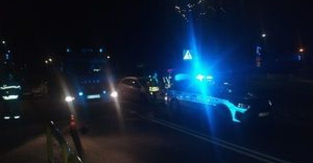 Potrącenie dwóch pieszych w Strzelcach Wielkich. Jeden z nich zmarł w szpitalu.