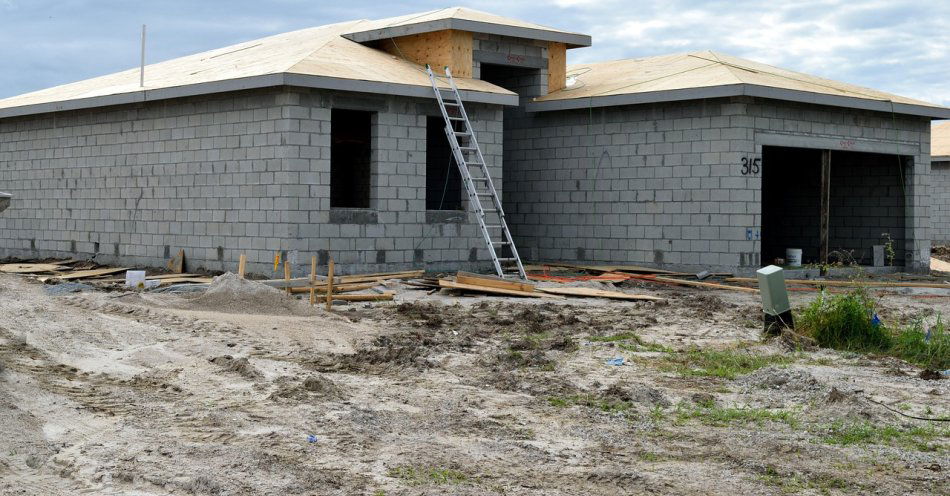 zdjęcie: Dom na własną rękę, czy od ręki? / pixabay/4548866