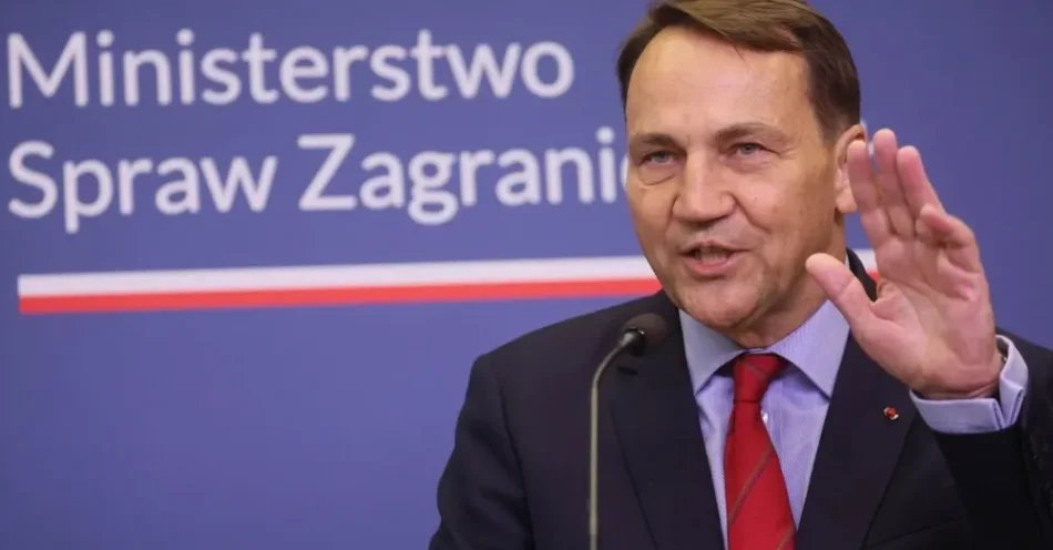 zdjęcie: Sikorski o Berku: specjalista najwyższej klasy, nigdy nie był członkiem żadnej partii politycznej / Warszawa, 04.09.2026. Wicepremier, minister spraw zagranicznych RP Radosław Sikorski na konferencji prasowej po spotkaniu z ministrem spraw zagranicznych Indii Subrahmanyamem Jaishankarem w siedzibie MSZ w Warszawie, 4 bm. (amb) PAP/Leszek Szymański