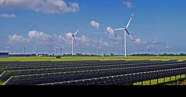 Na lotnisku Ławica działa farma fotowoltaiczna o mocy 4 MW - w planach instalacja o mocy do 50 MW