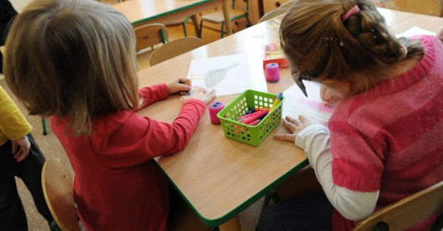 Część praskich radnych chce nadzwyczajnej sesji ws. zamknięcia zerówek w szkołach