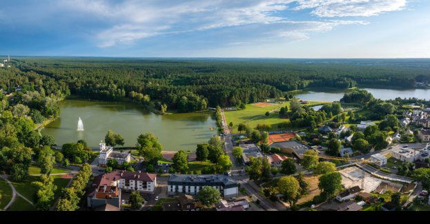 Zakaz kąpieli przy Centrum Rekreacyjno-Sportowym nad jeziorem Ukiel w Olsztynie
