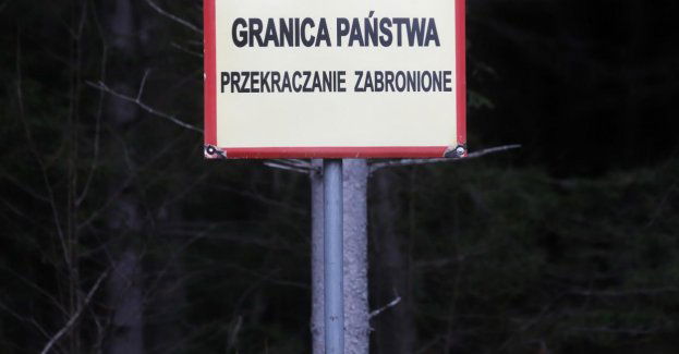 Na przełomie września i października skończymy zaporę elektroniczną na granicy z Rosją
