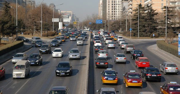 W czwartek na granicy ze Słowacją skontrolowano ponad 13,3 tys. osób i prawie 5 tys. pojazdów