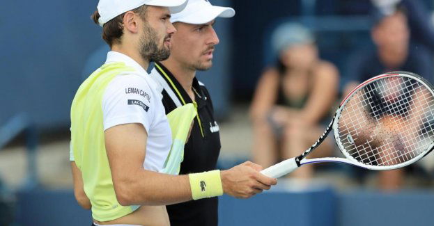 Turniej ATP w Paryżu - Zieliński odpadł w pierwszej rundzie debla