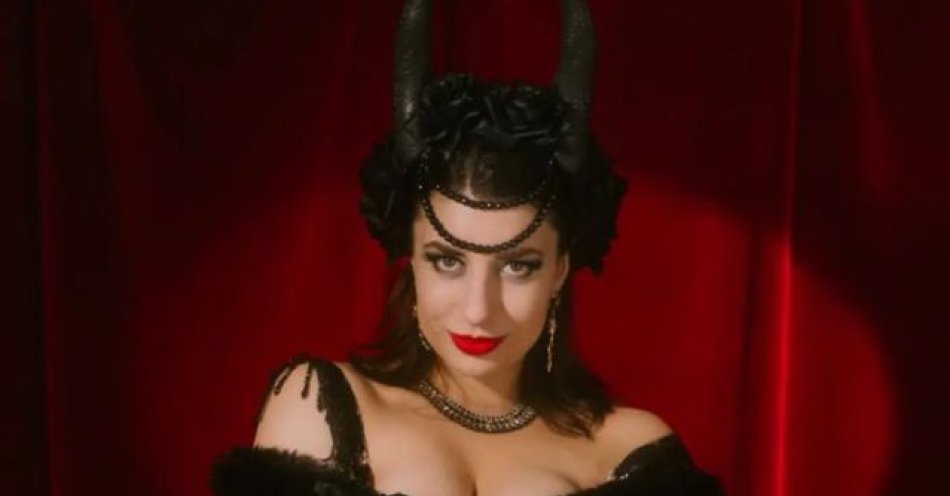 zdjęcie: Teatr Burleski by veren De Heddge: magiczna Noc Burleski / kupbilecik24.pl / Teatr Burleski by veren De Heddge: magiczna Noc Burleski