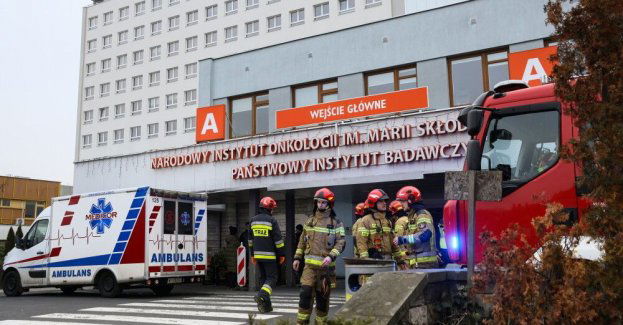 Ewakuacja przychodni w Narodowym Instytucie Onkologii