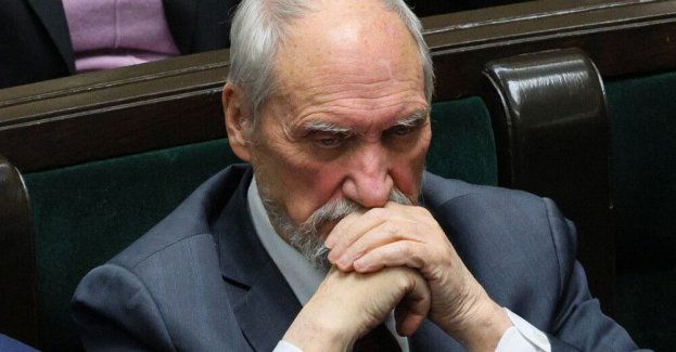 PK: akt oskarżenia wobec Antoniego Macierewicza ws. ujawnienia informacji niejawnych