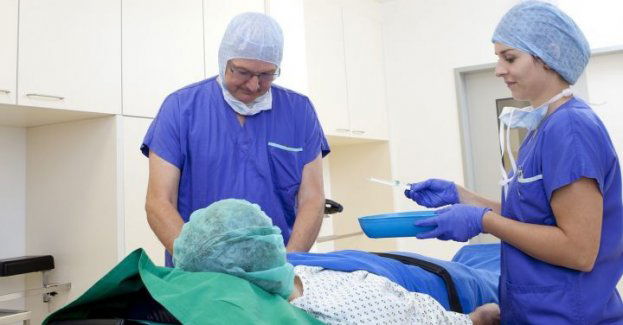 Pogranicznicy uratowali migranta ugodzonego nożem przez innego cudzoziemca