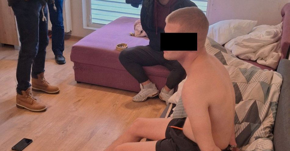 zdjęcie: Poszukiwany zatrzymany u kolegi z 1,5 kg narkotyków / fot. Komenda Stołeczna Policji