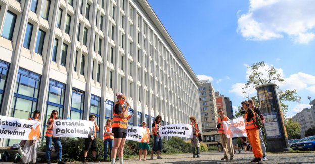 Ruszyła sprawa aktywistek o wykroczenie za zakłócenie koncertu w filharmonii