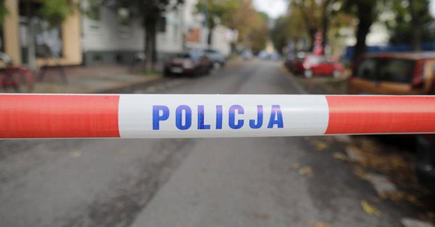 Makabryczne odkrycie na Woli, w kamienicy znaleziono kilka ciał