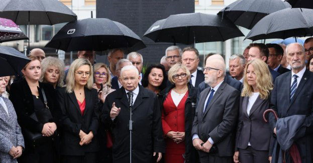 Ataki na obchody smoleńskie to "putinada"