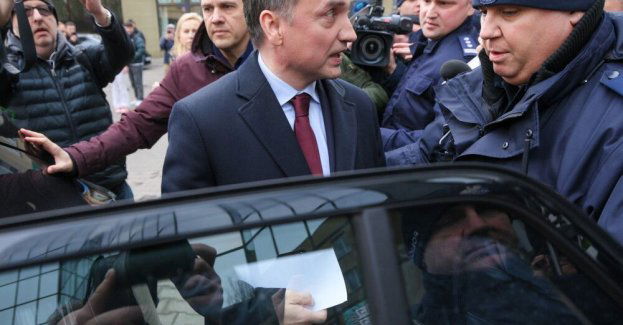 Policja zatrzymała Ziobrę; miał być przymusowo doprowadzony na komisję śledczą