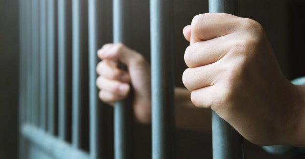 Nietrzeźwy przyszedł do pracy. Okazało się, że jest poszukiwany