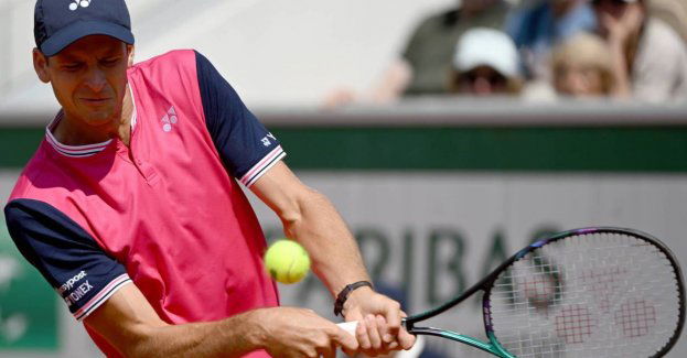 French Open - Hubert Hurkacz wygrał z Goffinem i awansował do drugiej rundy