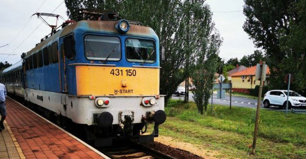 Śledztwo ws. wypadku, w którym zginęła 33-latka potrącona przez pociąg