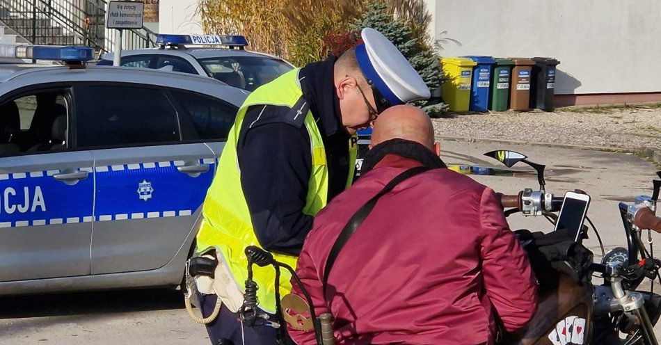 zdjęcie: Spokój na drogach podczas Wszystkich Świętych w Giżycku / fot. KPP w Giżycku działania policyjne pn. "Wszystkich Świętych"