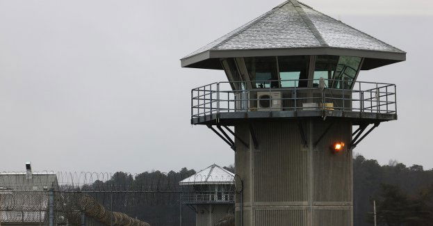 Rodzina wezwała Policję do awanturującego się 40-latka. Z domu trafił prosto do aresztu