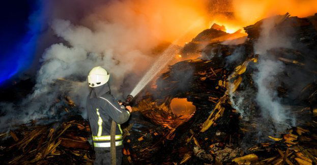 Przyczyną pożaru nielegalnego składowiska w Siemianowicach Śl. było podpalenie