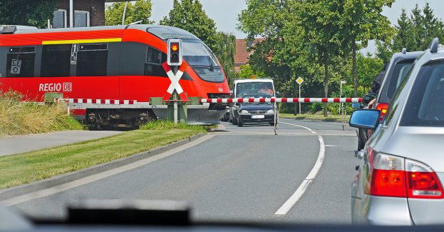 37-latka ranna w wypadku na niestrzeżonym przejeździe kolejowym w Żaganiu