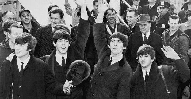 She loves you ma 60 lat!